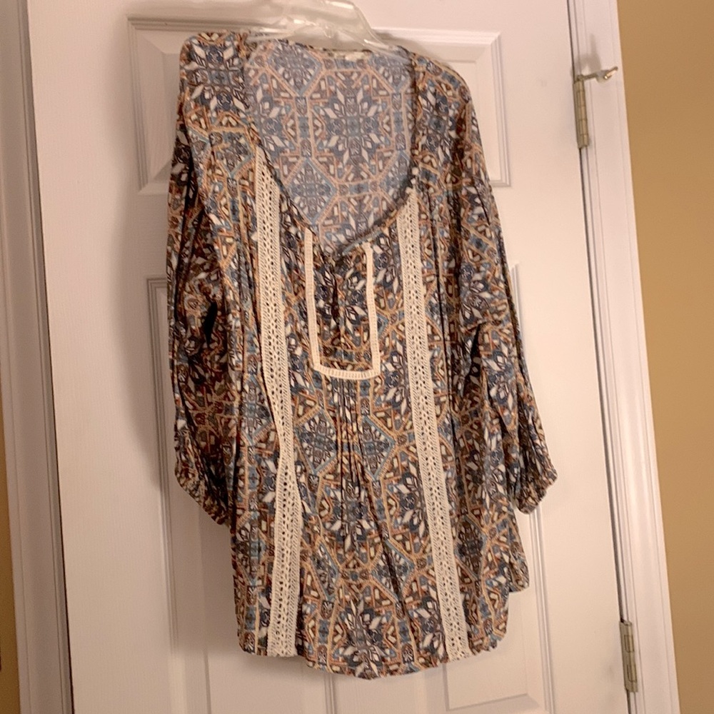 *NWOT Nurture 3/4 length sleeves blouse